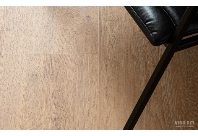 Кварц-винил Дуб Гранада (1227*232*2,5 мм) — купить в Курске